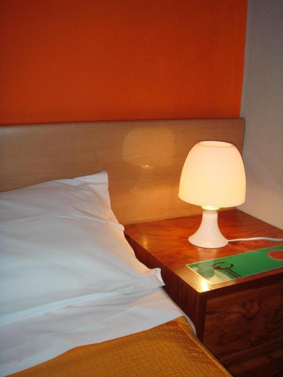 Hostal Escala Luna Salamanca Esterno foto