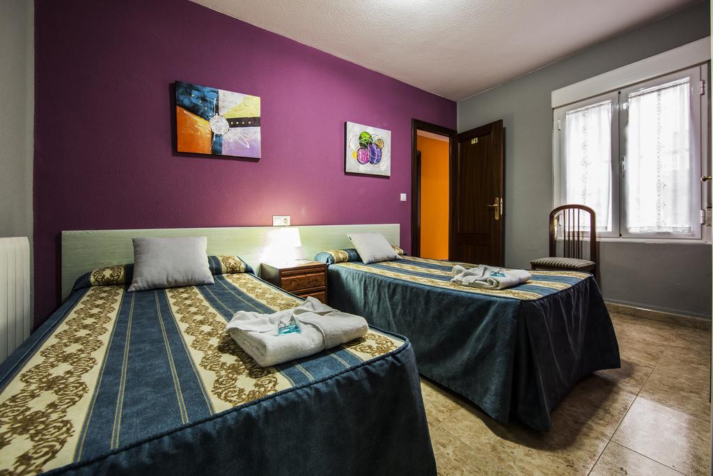 Hostal Escala Luna Salamanca Esterno foto