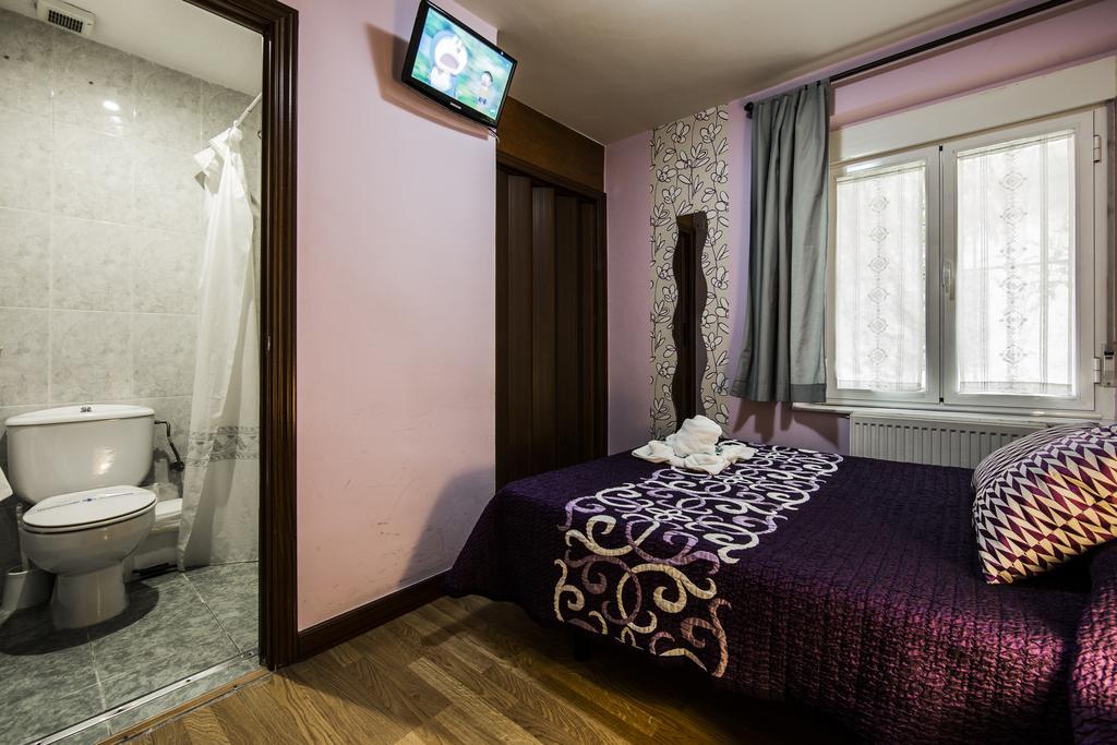 Hostal Escala Luna Salamanca Esterno foto