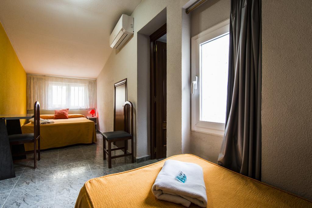 Hostal Escala Luna Salamanca Esterno foto