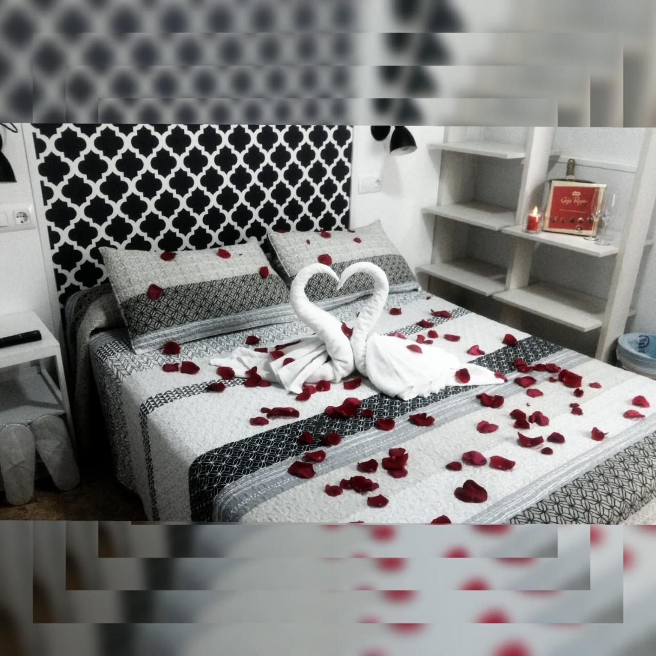 Hostal Escala Luna Salamanca Esterno foto